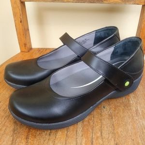 EUC Dansko Work Wonders Black Leather Mary Jane